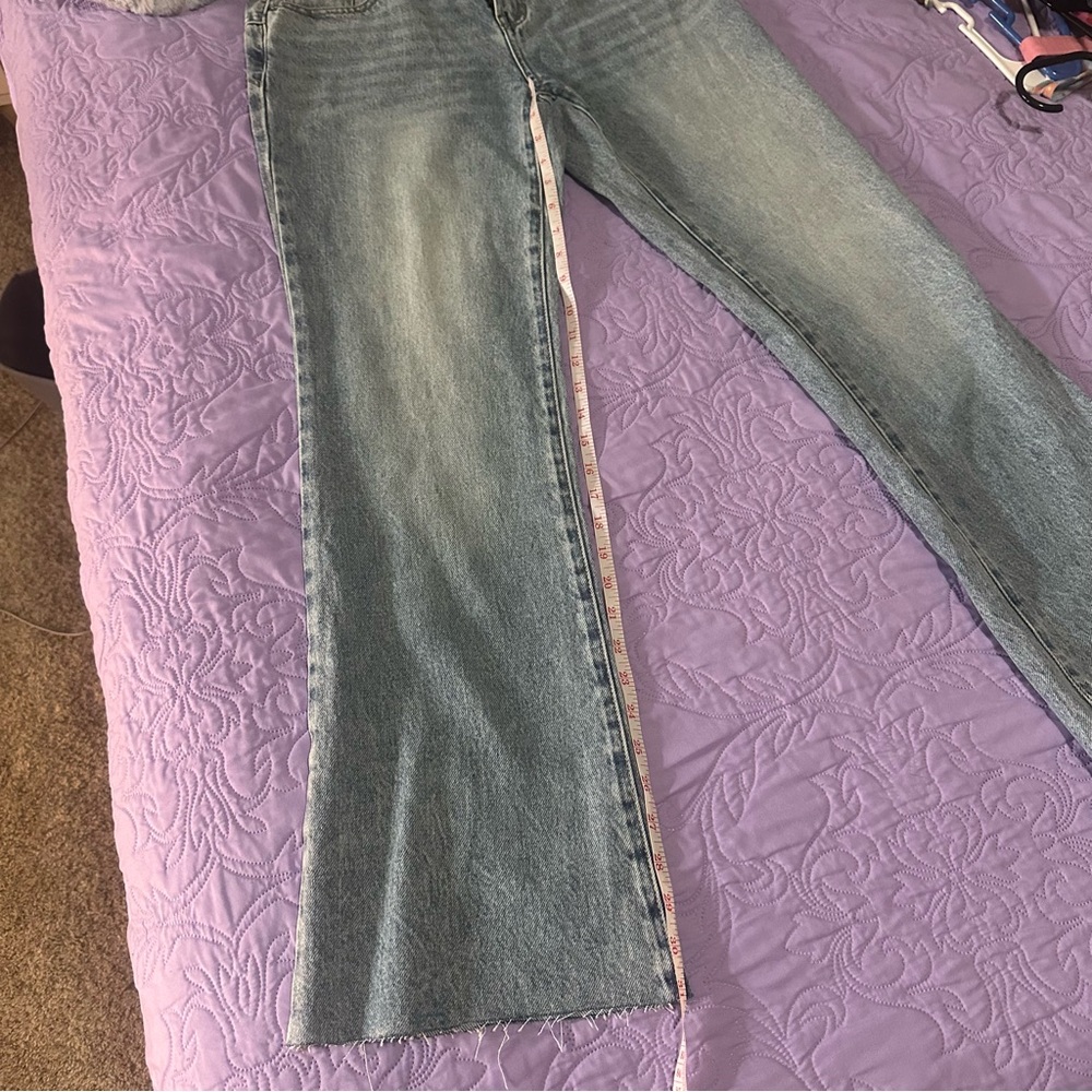 Pacsun Jade Low Rise Light Wash Bootcut Jeans with Star Pockets - Picture 13 of 14